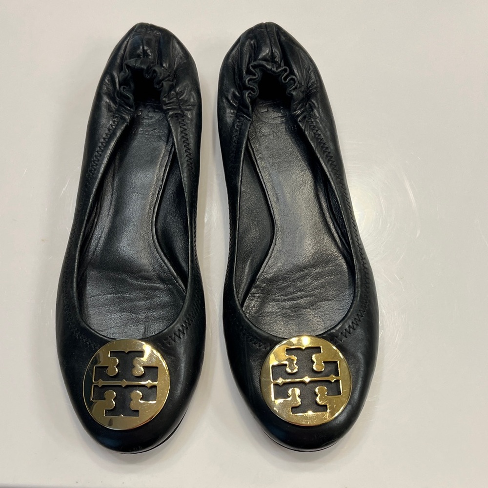 Tory Burch Black Leather Ballet Flats with Gold Logo Medallion